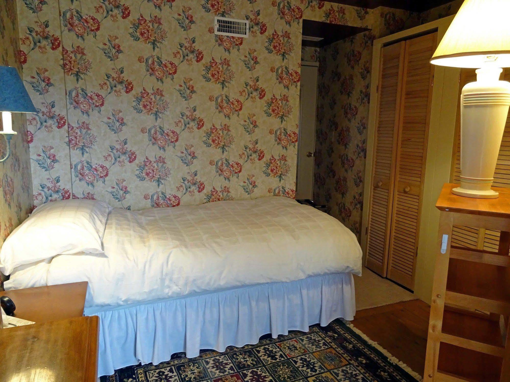 Eagle'S Nest Resort Anahim Lake Dış mekan fotoğraf
